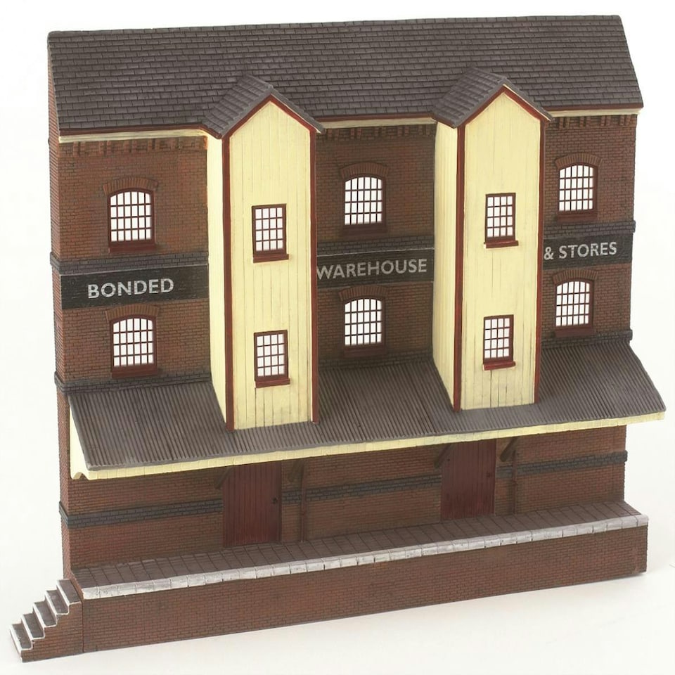 Graham Farish Scenecraft Low Relief Bonded Warehouse (Pre-Built)
