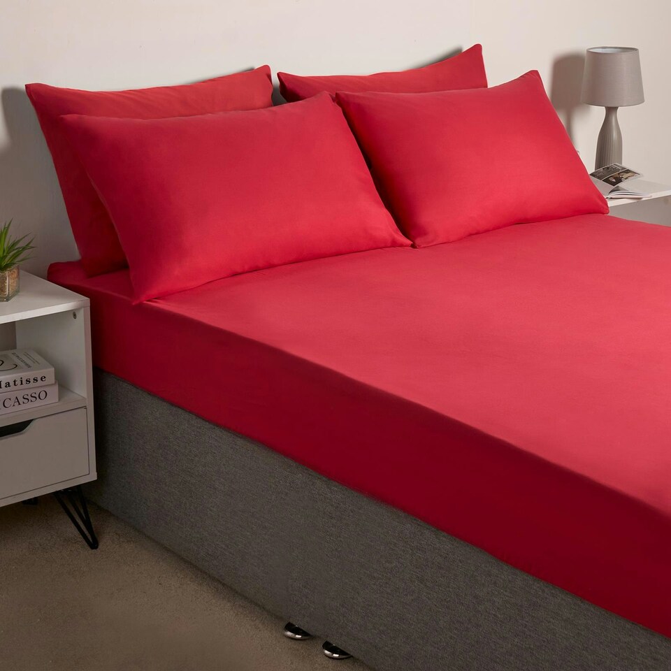 image 1 of OHS 2 x Hotel Luxury Quality Bedroom Housewife Pillowcases, 50x75cm - Red