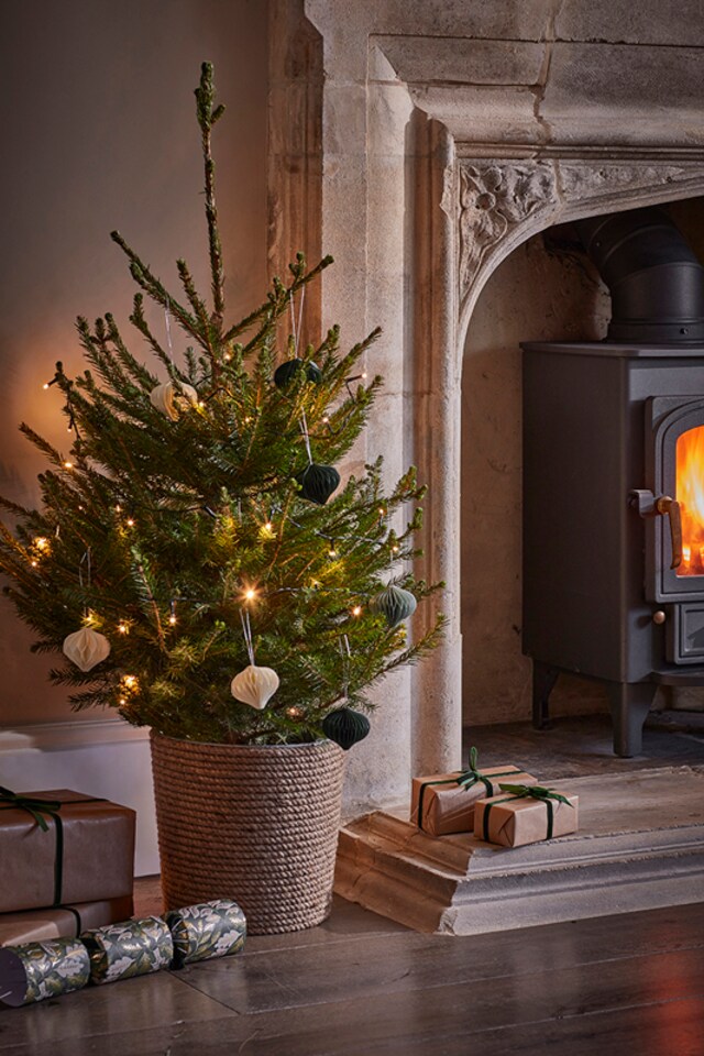 image 1 of Christmas Tree Bucket - Galvanized Steel/Jute - L32 x W32 x H32 cm - Natural