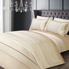 Intimates Pandora Quilted Luxury Bedspread Set Cream | Latte | Double