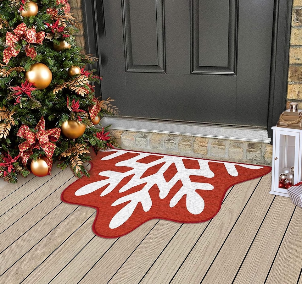 image 1 of London Boutique Christmas Doormat with Half-Cut Snowflake Design, Non-Slip Washable Entrance Mat, Red, 50 x 80 cm