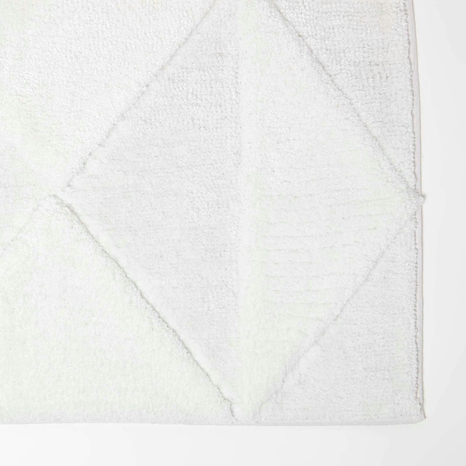 image 1 of Homescapes 100% Cotton White Bath Mat Tufted Geometric Design - 50 x 80 cm | White