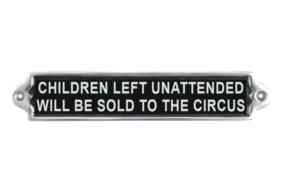 "Children Left" Wall Plaque - Aluminium - L1 x W25 x H6 cm