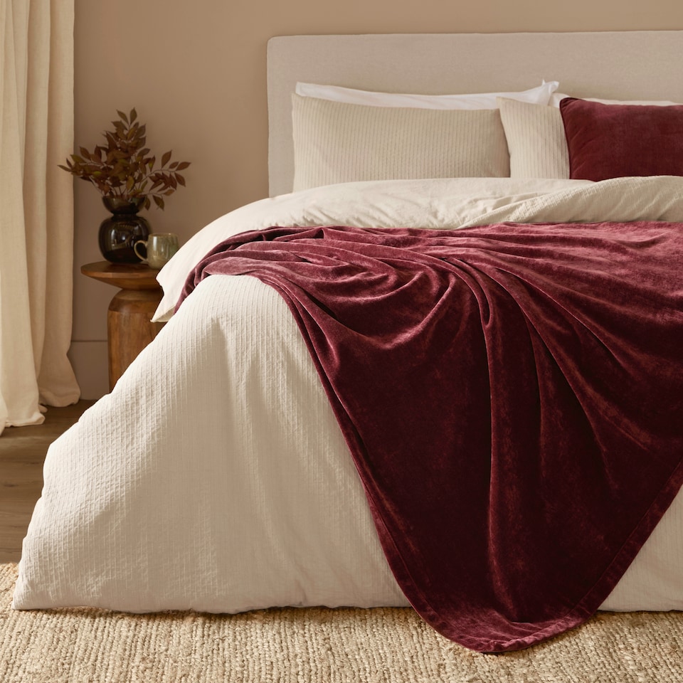 image 1 of Yard Heavy Chenille Velvet Throw, Beetroot, 130 x 180cm