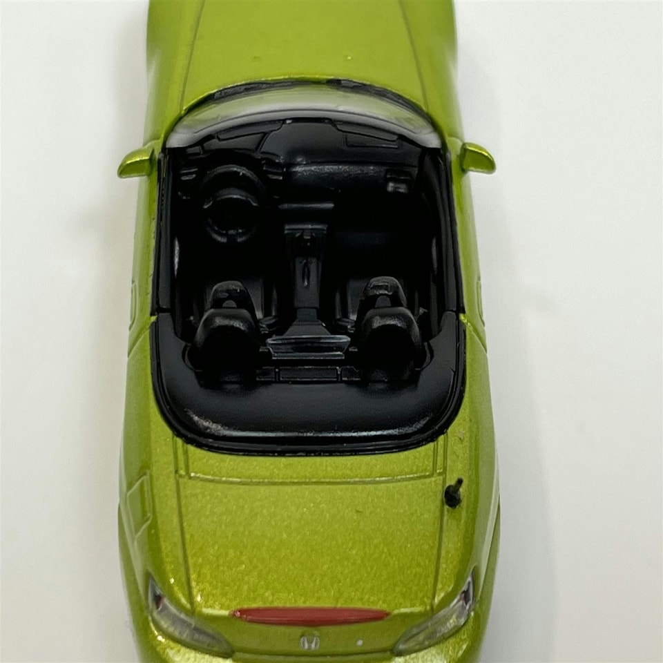 image 1 of Honda S2000 AP2 Lime Green Metallic LHD 1:64 Scale Mini GT MGT00396L