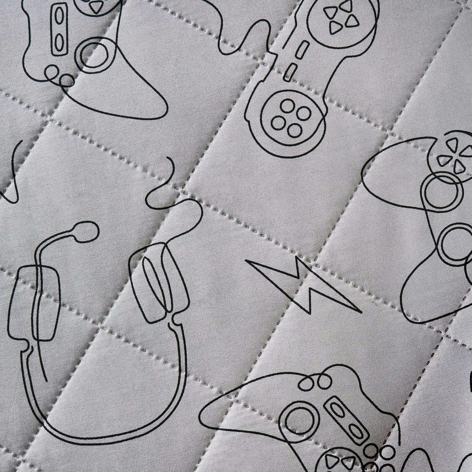 image 1 of OHS Kids Gaming Print Pinsonic Duvet Cover and Pillowcase Set, Single - Grey