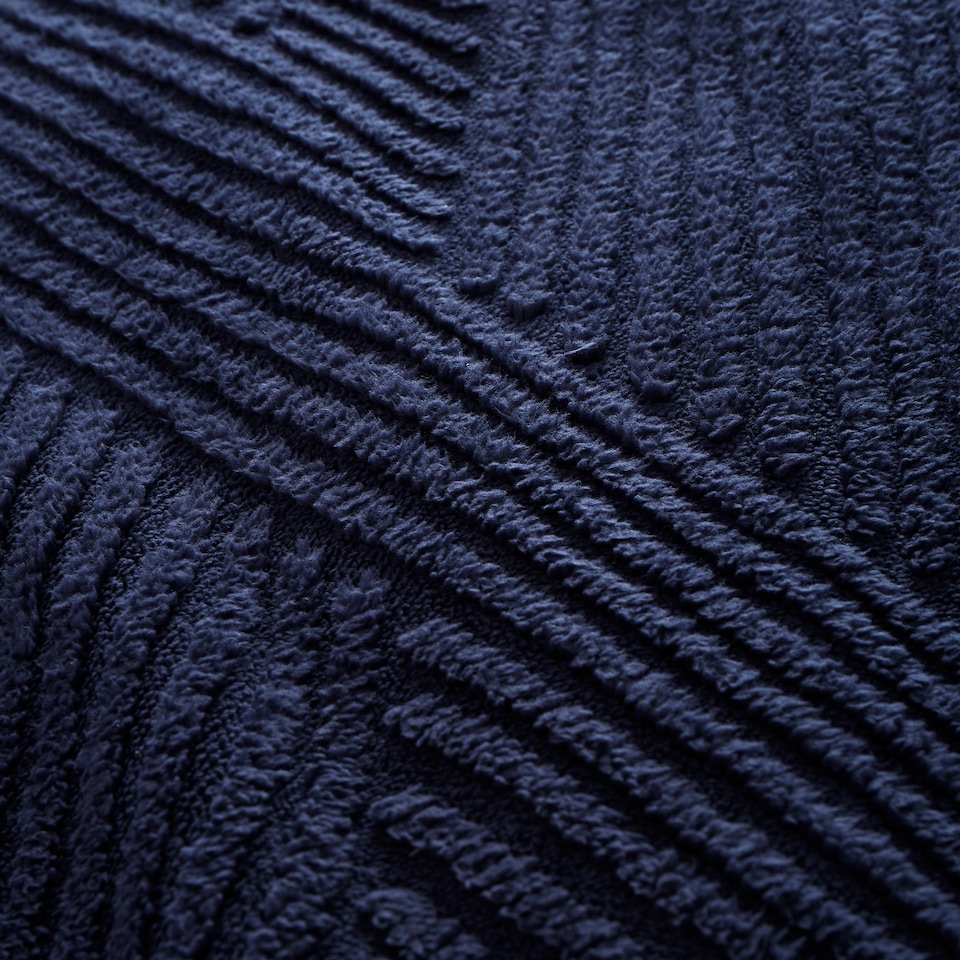 image 1 of Catherine Lansfield Heat Buddy Cosy Super Thermal Blanket Bedspread