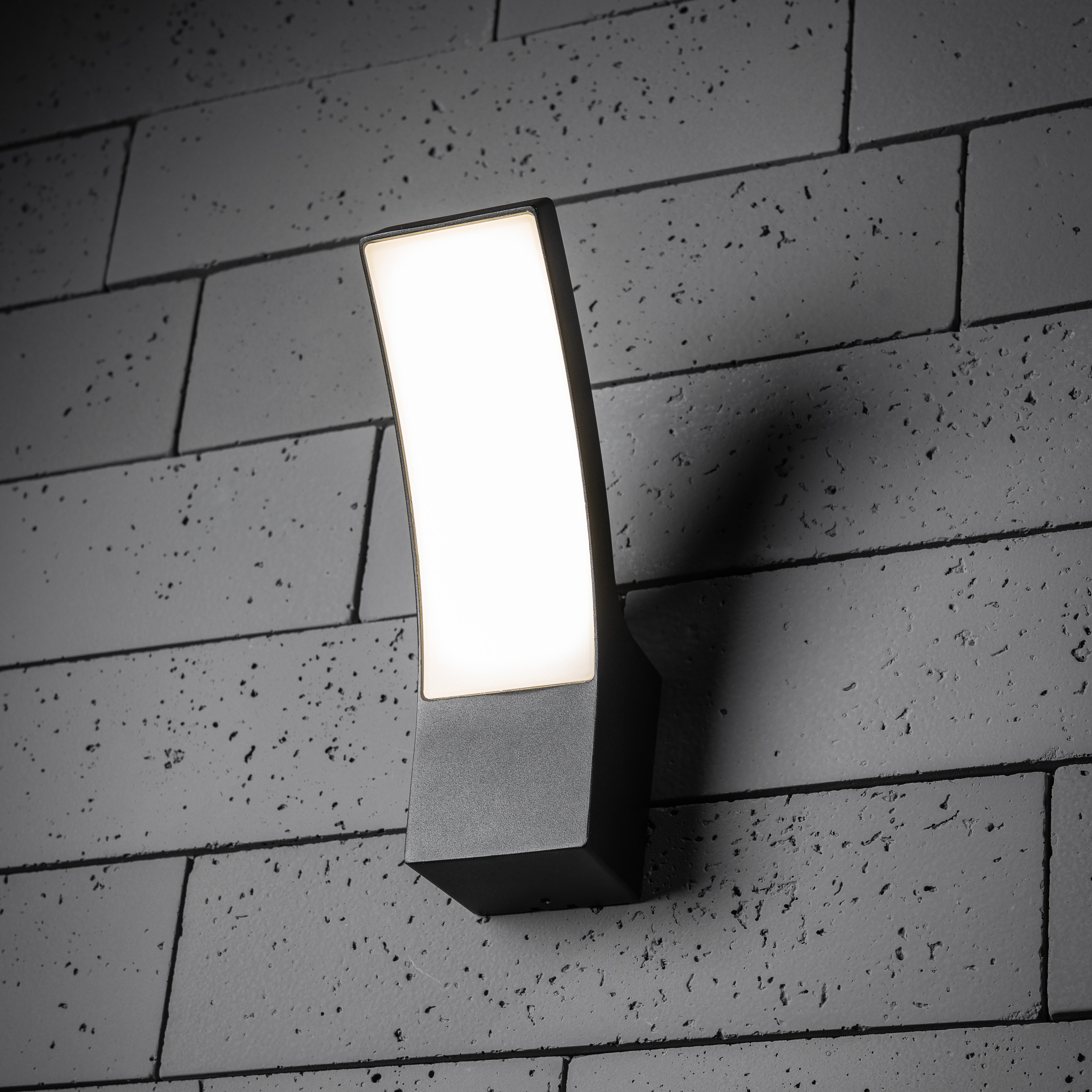 CGC Lighting Millie Anthracite Curved LED Wall Light 12W 4000K IP54 Diecast Aluminium Opal Diffuser Grey Anthracite Dark Grey Height: 24.3 cm Width: 8
