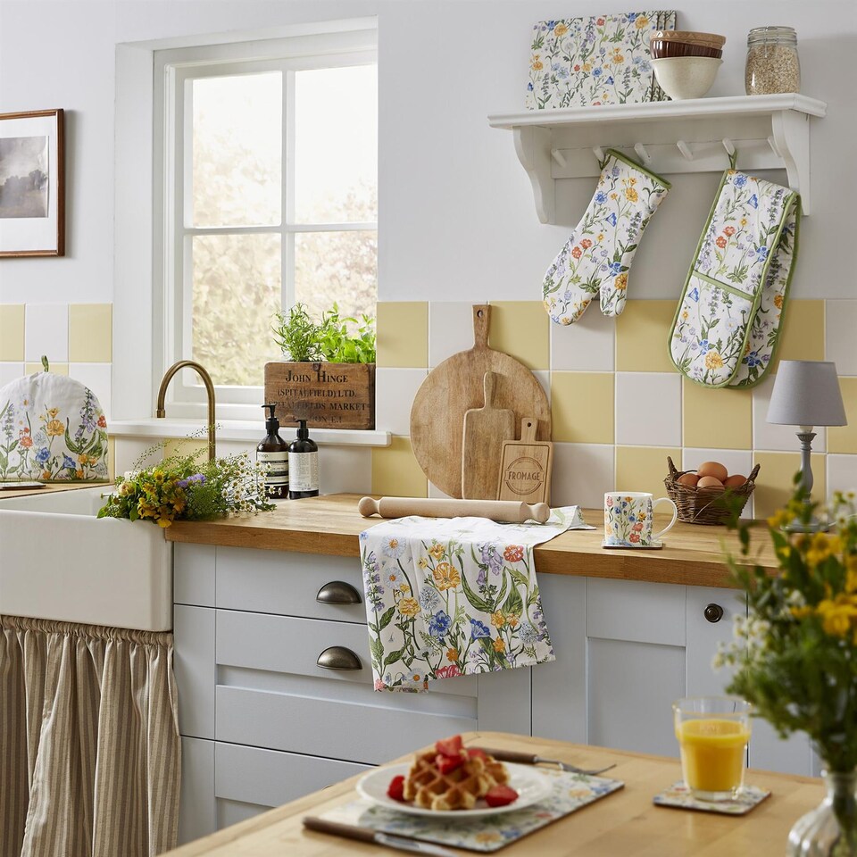 image 1 of Ulster Weavers Cottage Garden PVC Bag - Small Multi