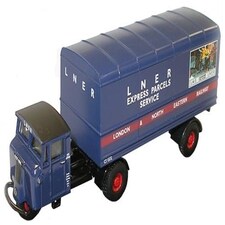 Oxford Diecast Scammell Mechanical Horse LNER