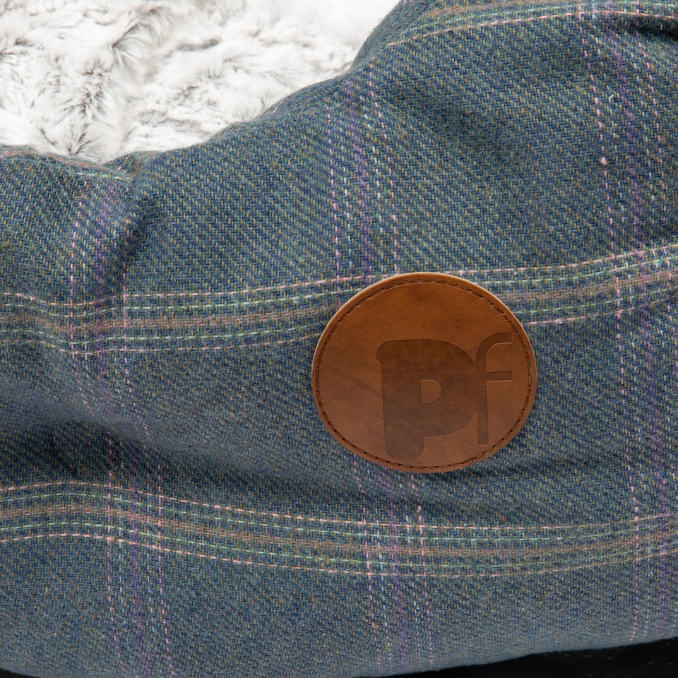 image 1 of PETFACE HEATHER TWEED OVAL PET BED SML