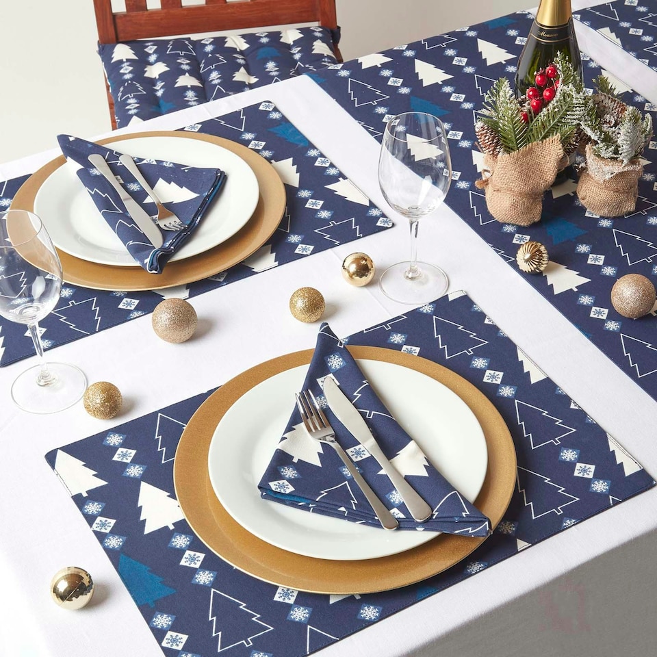 image 1 of Homescapes Blue Winterland 100% Cotton Round Christmas Tablecloth - 178 cm