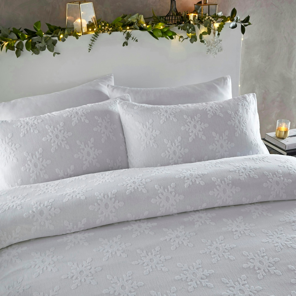 image 1 of furn. Snowflake Tufted 100% Cotton Super King Duvet Cover Set