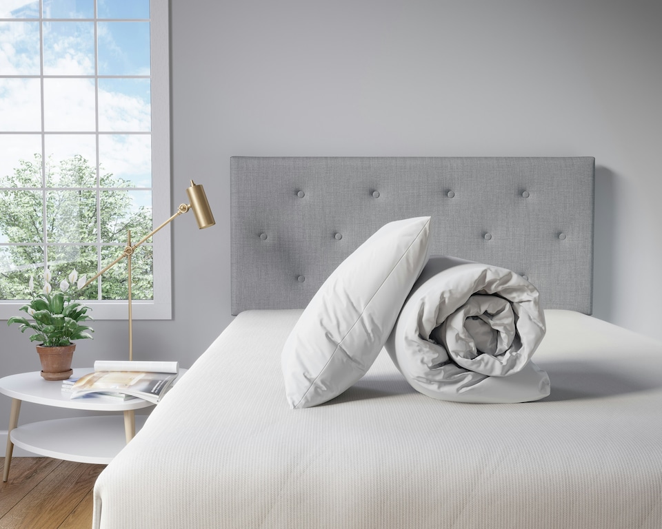 image 1 of Winter Extra Warm 15 Tog Microfibre Soft Like Down Duvet + 2 Pillows Non Allergenic Hollow Filling Super King | White