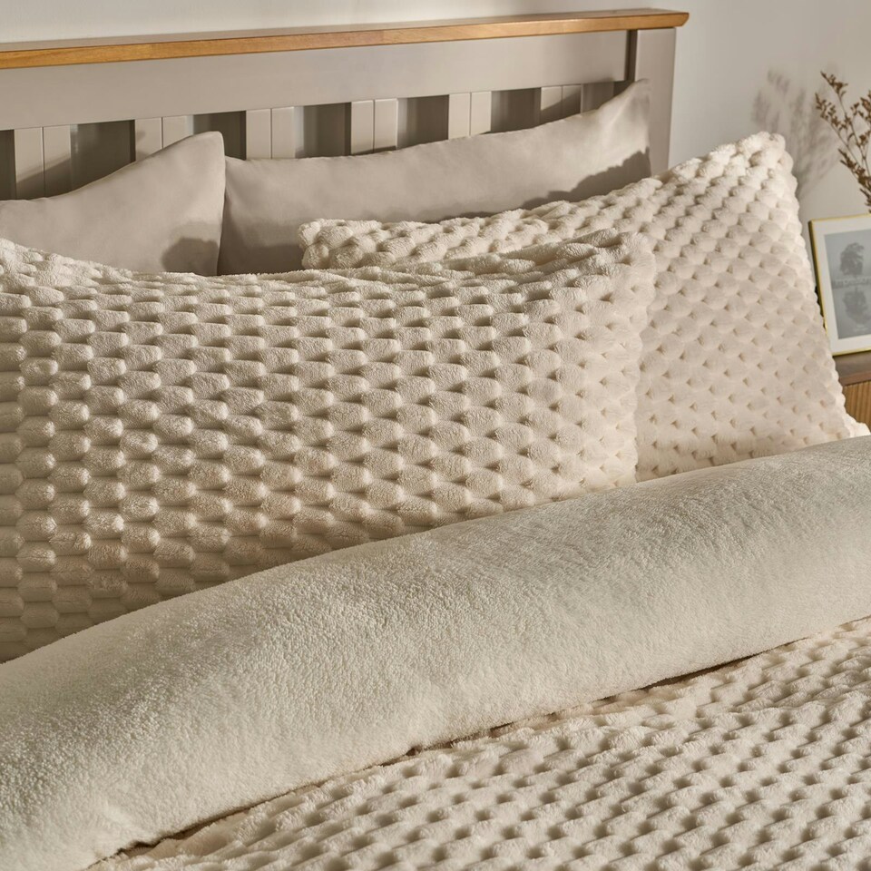 image 1 of OHS Luxury Waffle Textured Fleece Duvet Cover and Pillowcase Bedding Set Cream | Super King
