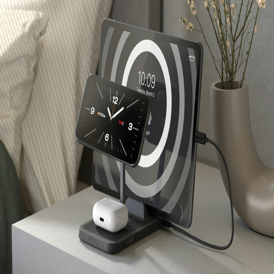 image 1 of Zens 3-in-1 Modular Wireless Charging Station (incl. Wall Charger) - black