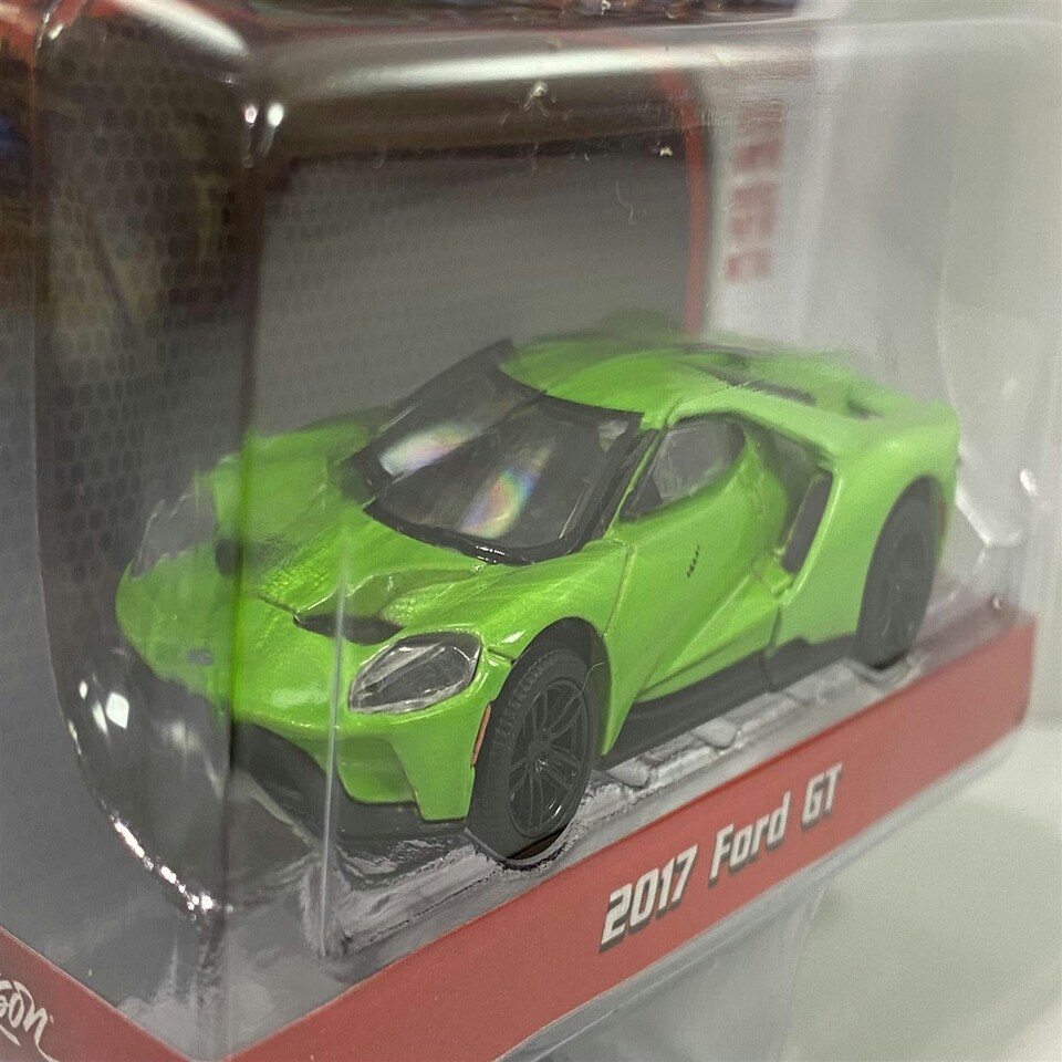 image 1 of 2017 Ford GT Green 1:64 Scale Greenlight 37230E