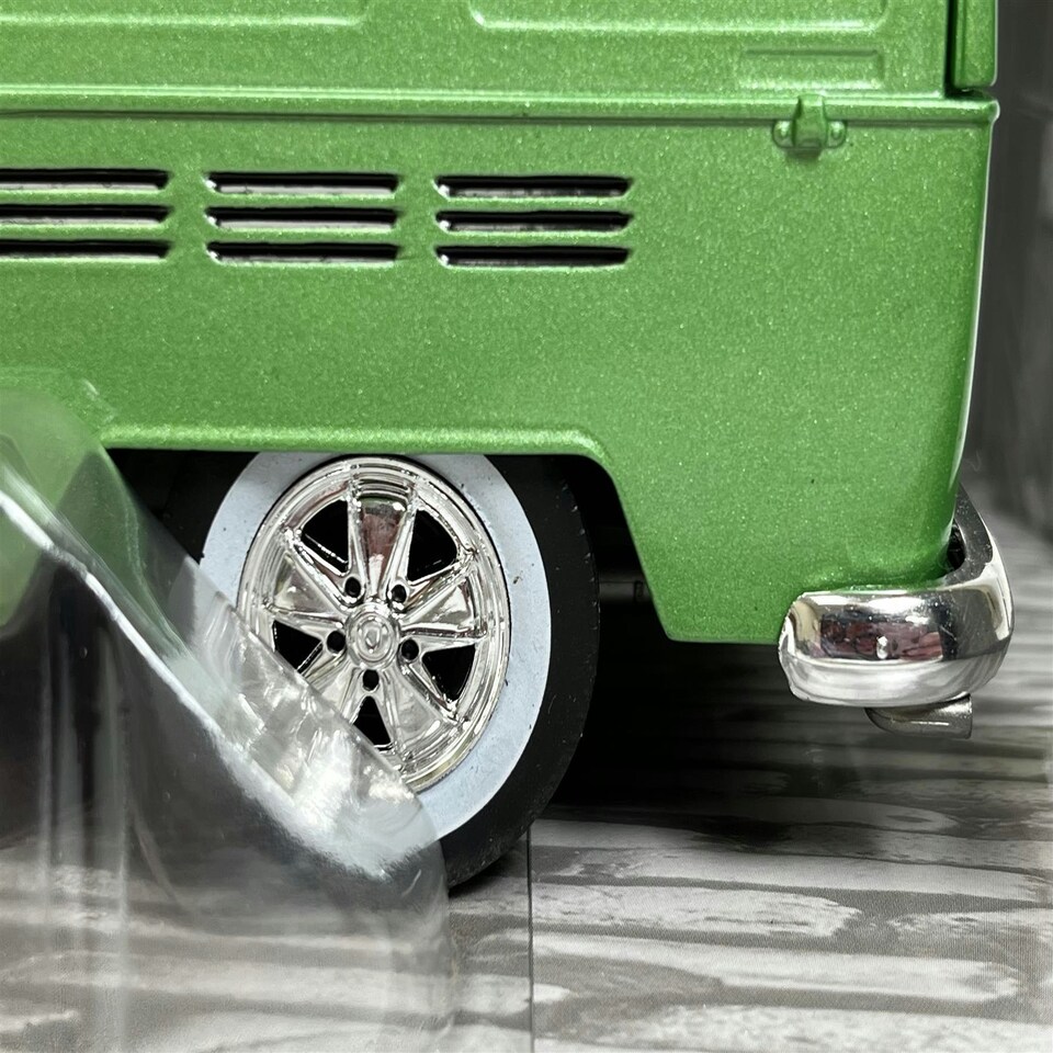 image 1 of Volkswagen T2 Pick Up Green Custom 1968 1:18 Scale Solido 1809401