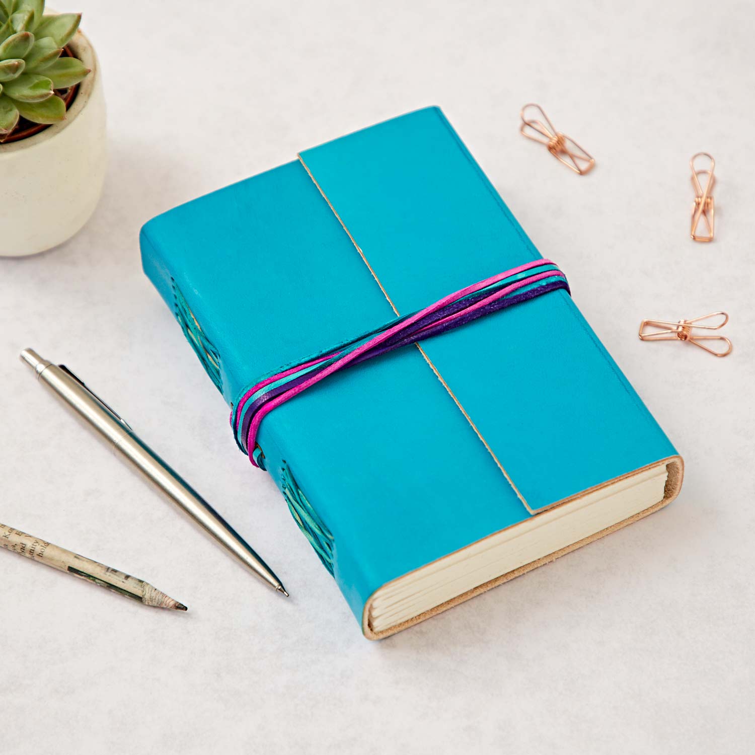 Paper High Distressed Leather 3-String Journal in Turquoise