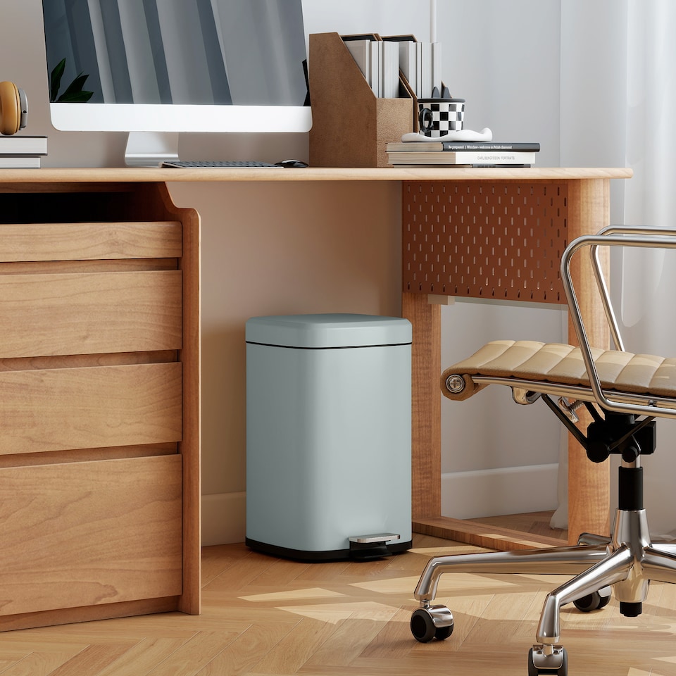 image 1 of HOMCOM 20 Litre Pedal Bin, Fingerprint Proof Kitchen Rubbish Bin with Soft-close Lid, Foot Pedal and Removable Inner Bucket for Recycling and Waste, Light Green | Green | 1