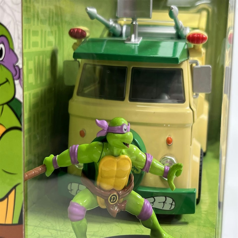image 1 of Teenage Mutant Ninja Turtles Donatello Figure and Party Wagon 1:24 Jada 253285003