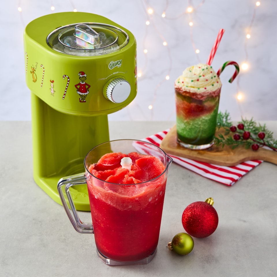 image 1 of Slushie Maker 1.1L Slushy Machine Green Christmas Kitchen Theme