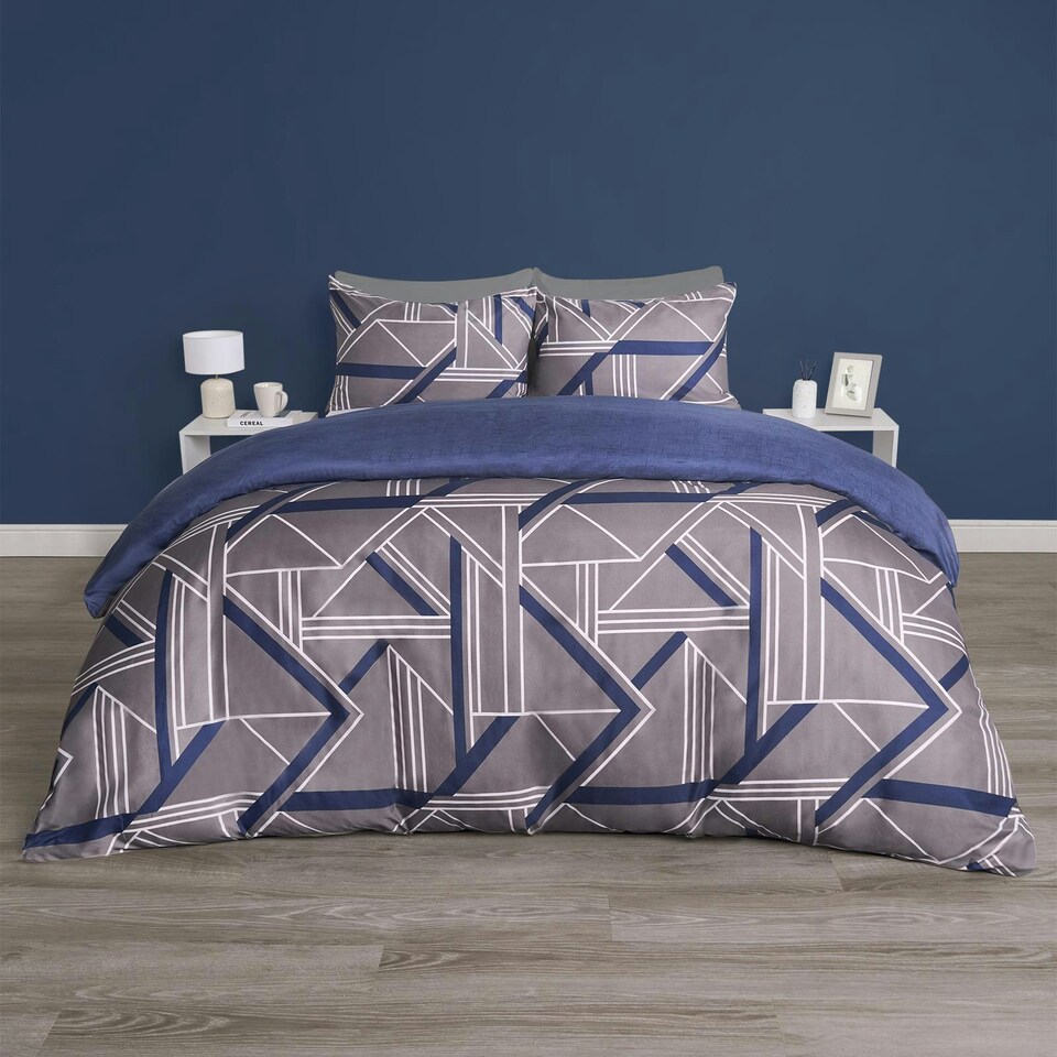image 1 of OHS Abstract Geo Print Plain Reverse Duvet Cover and Pillowcase Bedding Set, Single - Grey