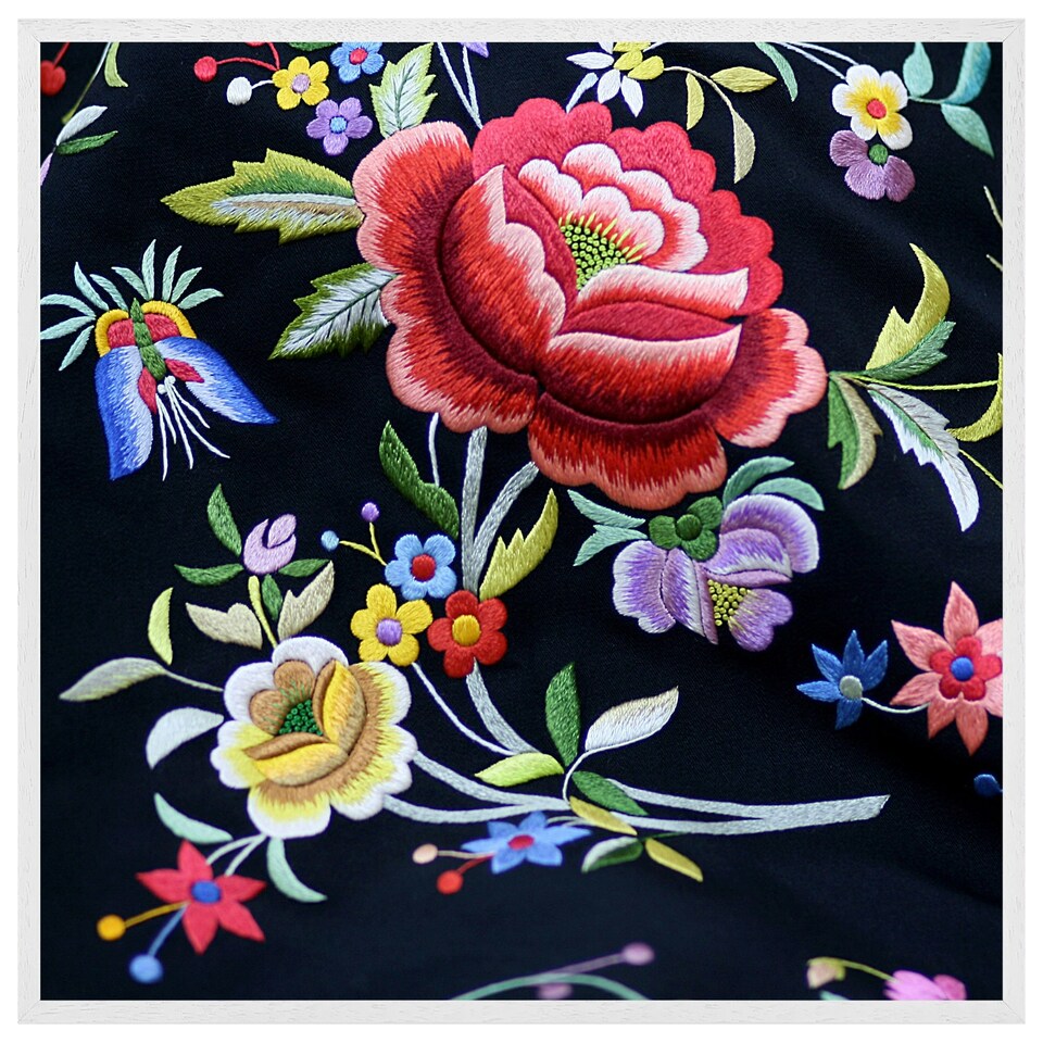 image 1 of Vibrant flowers (Picutre Frame) White | XL