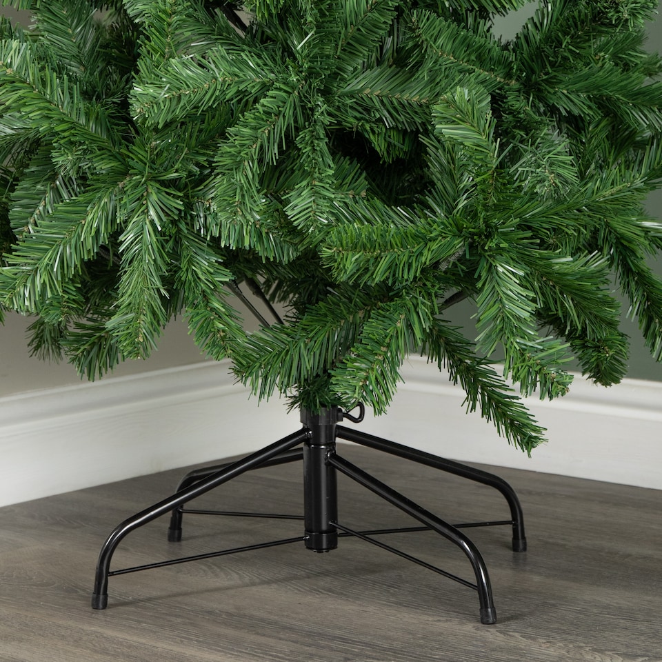 image 1 of 5ft (150cm) Imperial Pine Christmas Tree in Green with 340 tips 95cm Diameter