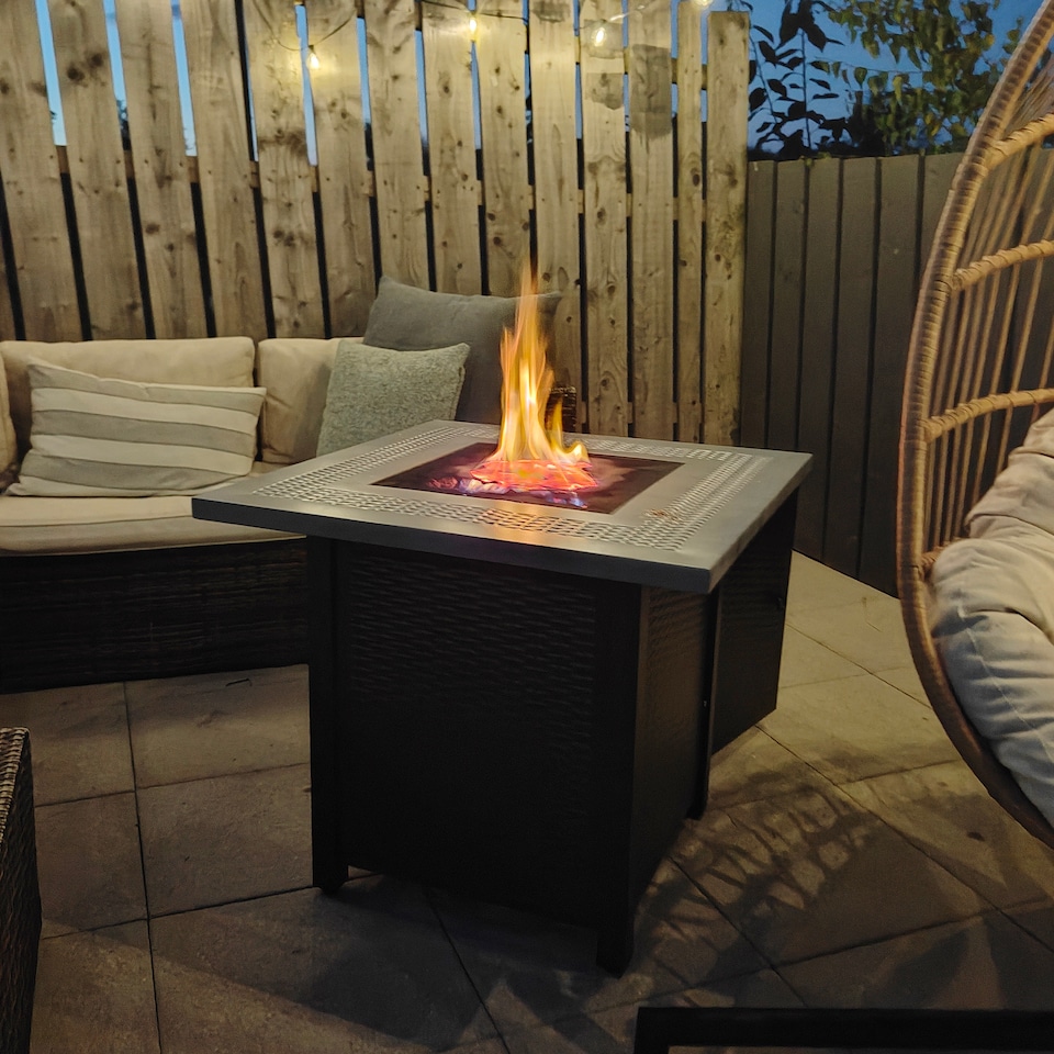 image 1 of Outsunny Square Propane Gas Fire Pit Table, 40000 BTU Rattan Smokeless Firepit Patio Heater with Lava Rocks and Lid, 71cm x 71cm x 62cm, Black