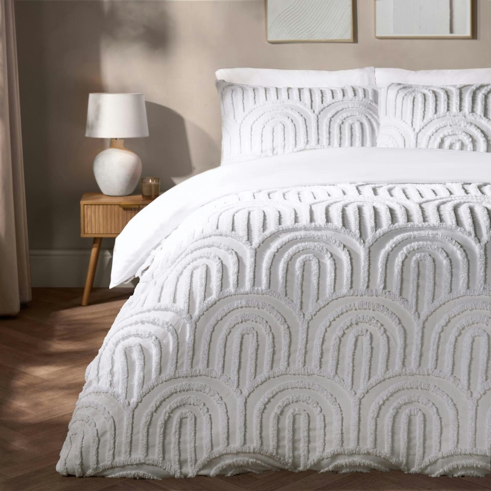 image 1 of OHS Ultra Soft Tufted Arches Duvet Cover Set White | King