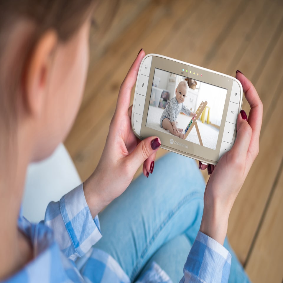 image 1 of MOTOROLA VM50G BABY MONITOR VIDEO