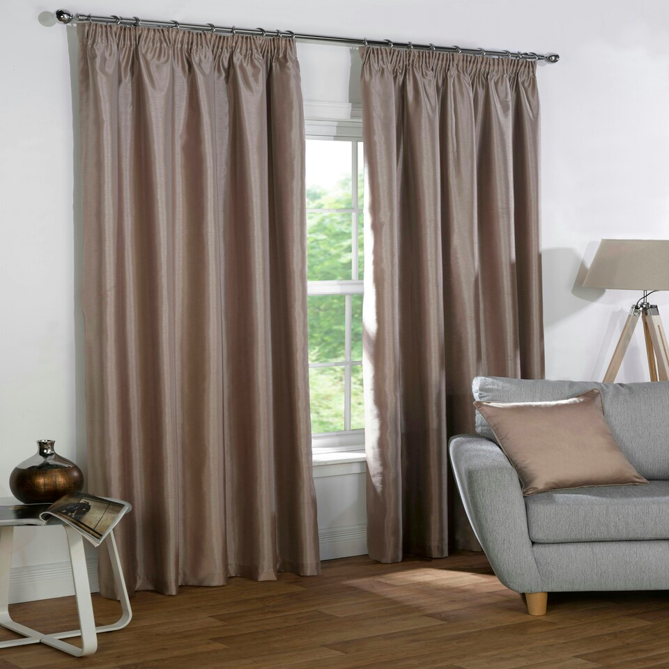 image 1 of Sophia Cushion Cover with Cusion Pads (45x45 cm) Cream
