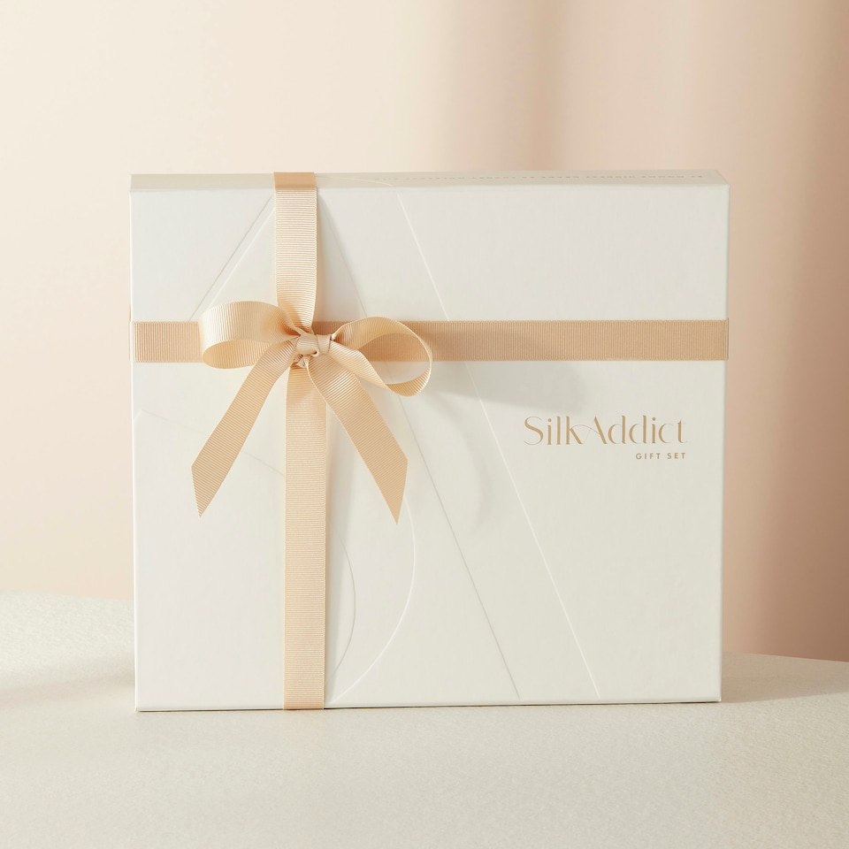 image 1 of Silk Addict 100% Mulberry Silk Gift Set - Ivory
