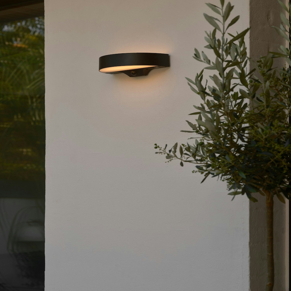 image 1 of Monay Round Solar | Wall light | Black Black | Black