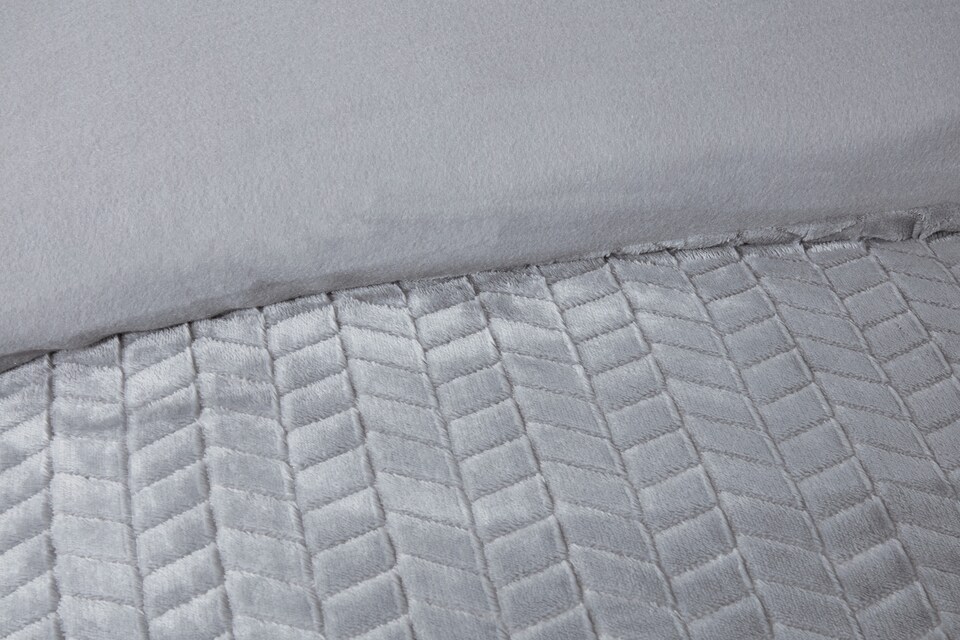 image 1 of Chevron Faux Teddy Polyester Fleece Duvet Cover Set with Pillowcase | Silver | King