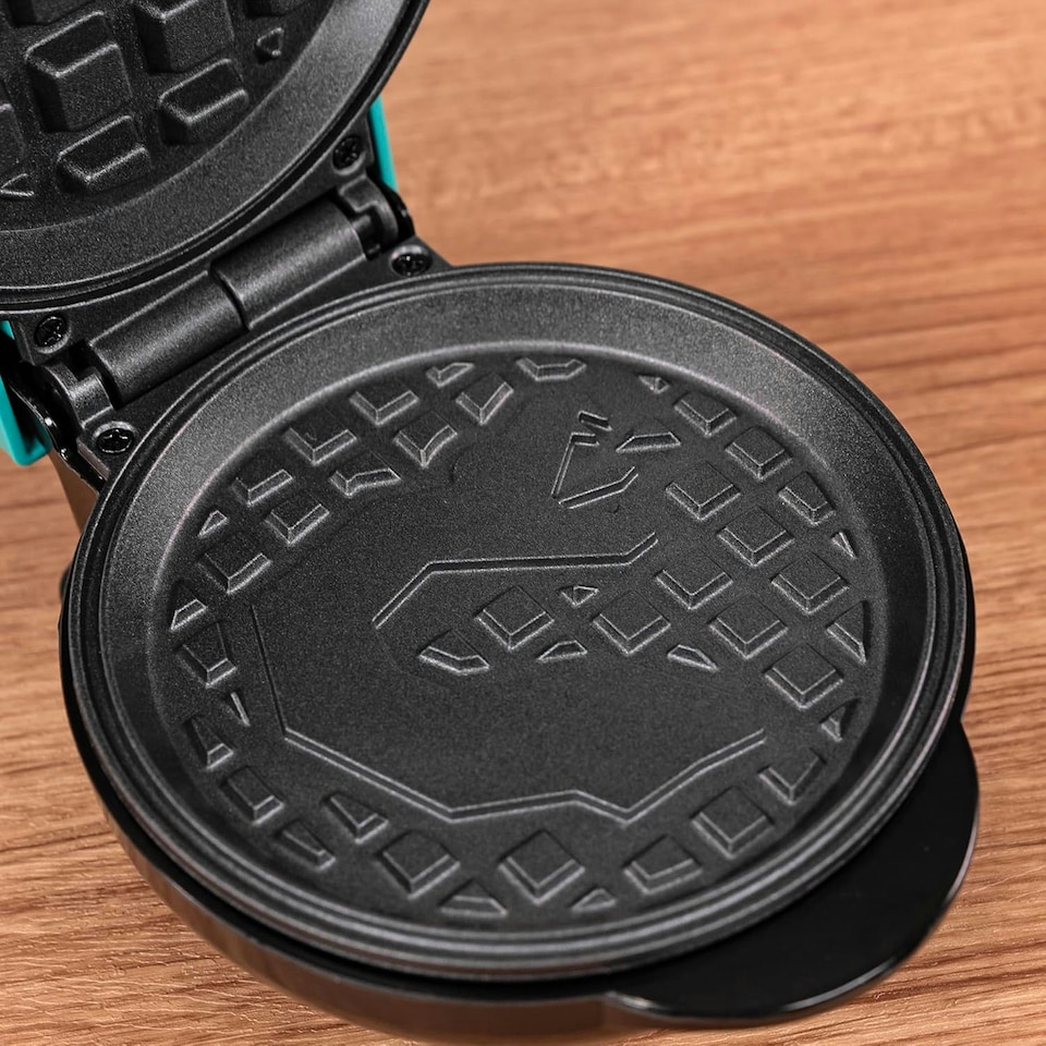 image 1 of Uncanny Brands Harry Potter Checkmate Slytherin Mini Waffle Maker