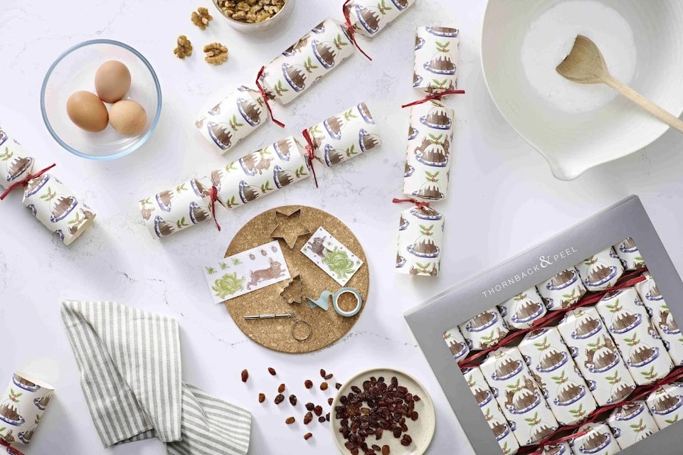 image 1 of Thornback & Peel Set of 6 Christmas Pudding and Rabbit Crackers