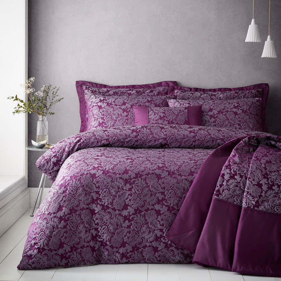 image 1 of Sandringham Damask Soft Easy Care Bed Linen Bedding Duvet Cover Quilt Set With Pillow Cases | Purple | Super King