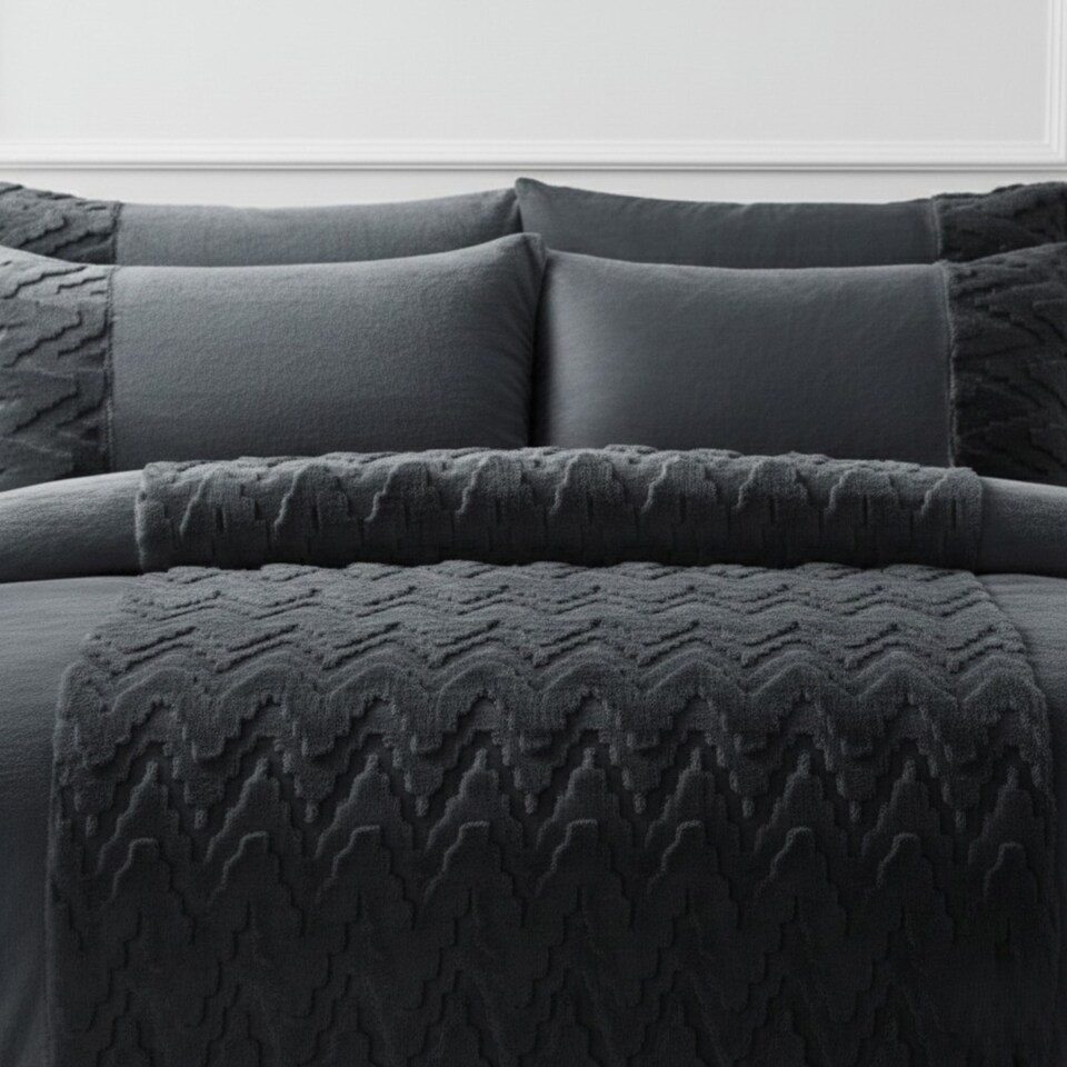 image 1 of Zig Zag 3D Teddy Duvet Cover Set Ultra Soft Teddy Fleece Bedding with Pillowcases | Grey | King