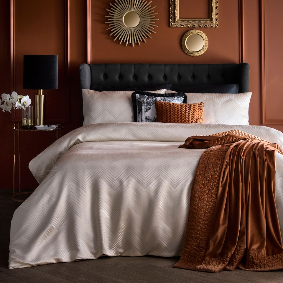 image 1 of Laurence Llewelyn-Bowen Cocktail Duvet Cover Set Ivory