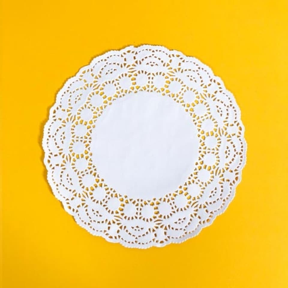 White Round Kraft Paper Doilies 19cm / 7.5 in - Pack of 250