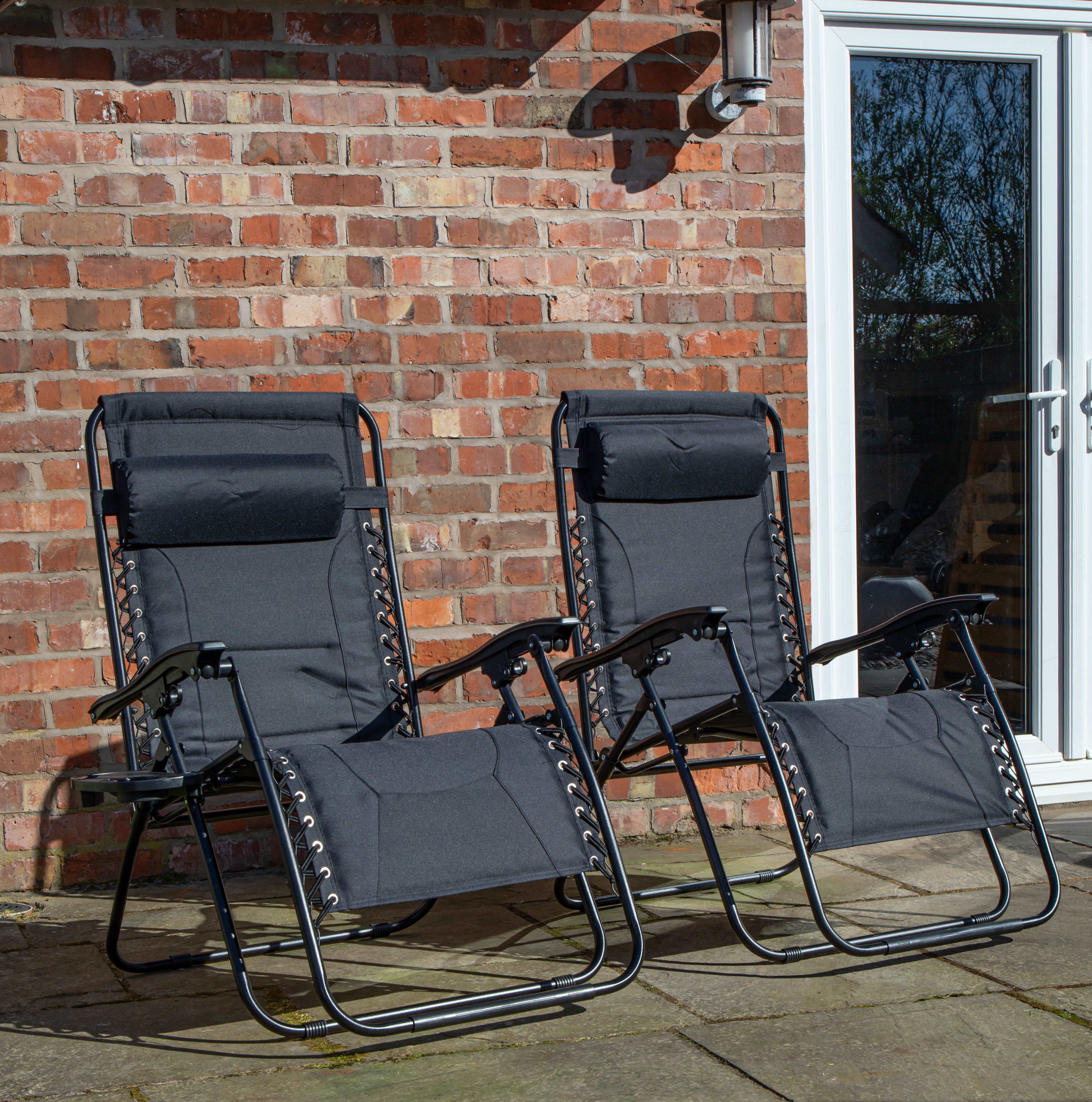 Set of 2 Luxury Padded Multi Position Zero Gravity Garden Relaxer Chair Lounger in All Black