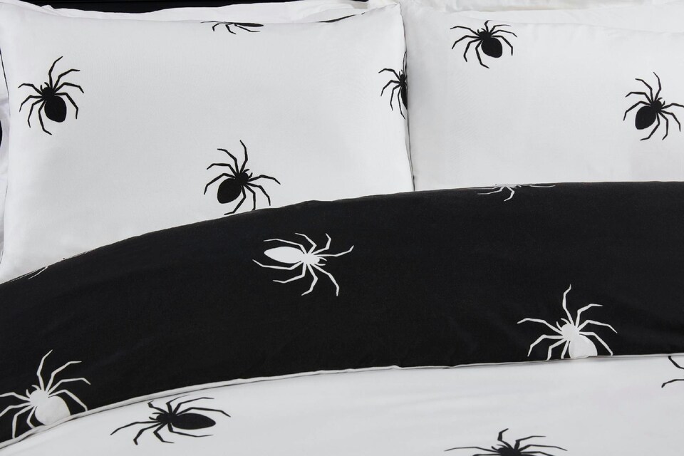 image 1 of Black Spider Microfibre Duvet Set with Pillowcase Single/Double Size Multicolor 180 Thread Count Multi | Multi | Single | 1