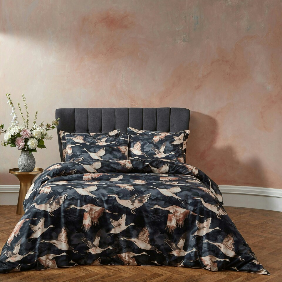 image 1 of Edinburgh Weavers Flyway Luxury Cotton King Duvet Cover Set