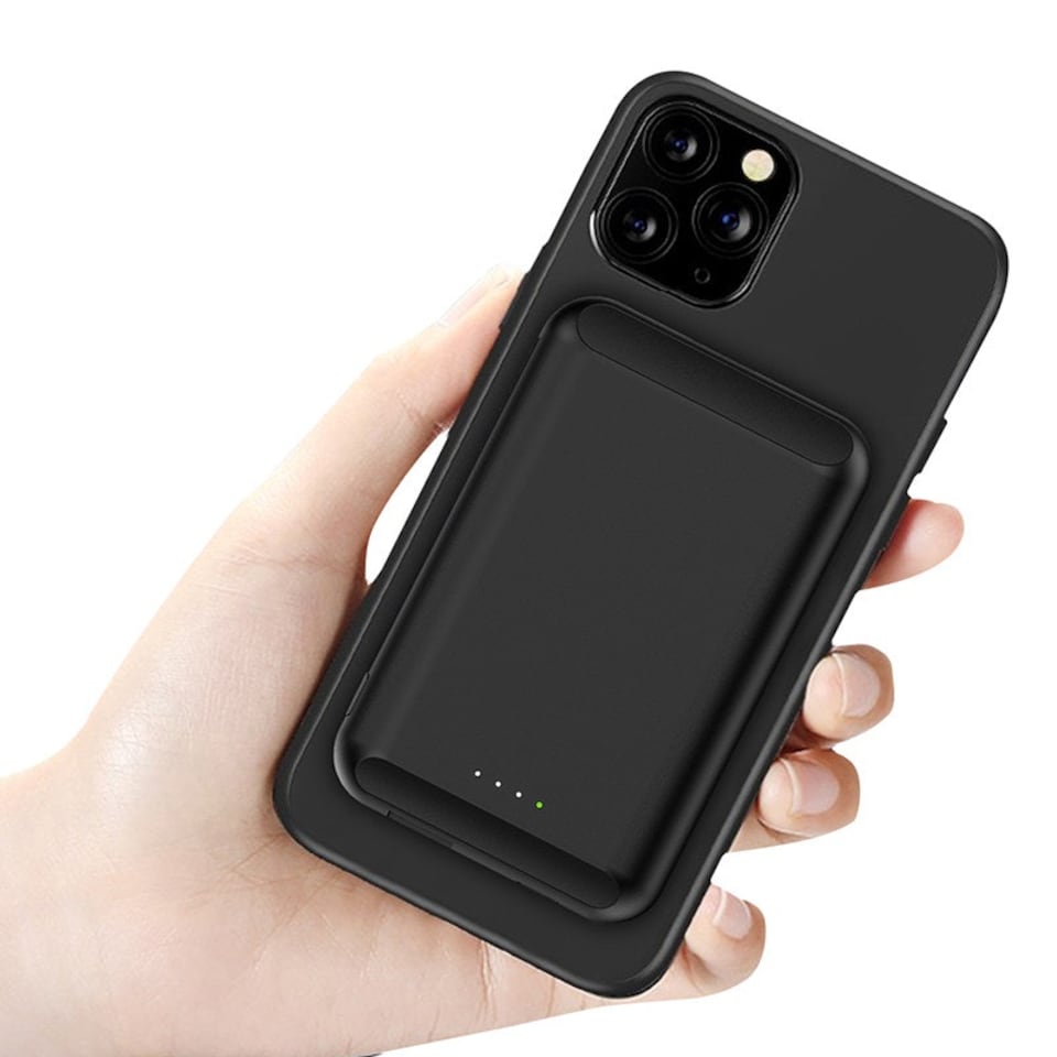 image 1 of Black 5000mAh Mag-Safe Mobile Phone Power Bank