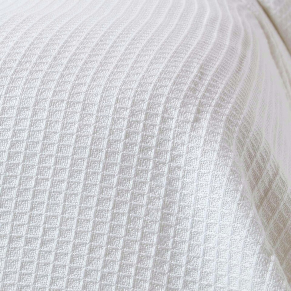 image 1 of Homescapes Organic Cotton Waffle Blanket/ Throw White - 125 x 150 cm White