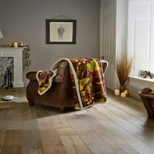 Winter Leaves Throw – Sherpa Blanket Patterned with Autumn Leaves & Acorns 130x170cm Multi | Rust