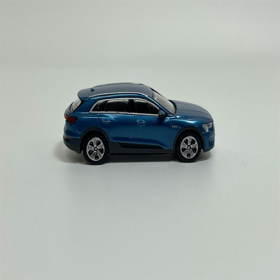 image 1 of Audi e tron 2020 Blue Metallic 1:87 Minichamps 870018220