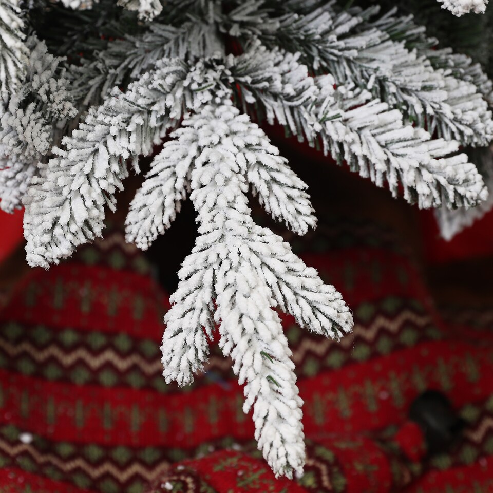 image 1 of HOMCOM 7ft Pencil Artificial Christmas Tree, Snow Flocked mas Tree with Downswept Branches and 800 Tips, Auto Open, Steel Base, Holiday Decoration for Home Office, Green